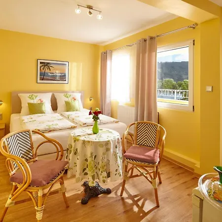 Panorama & Restaurant Hotel *