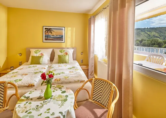 Panorama & Restaurant Hotel *